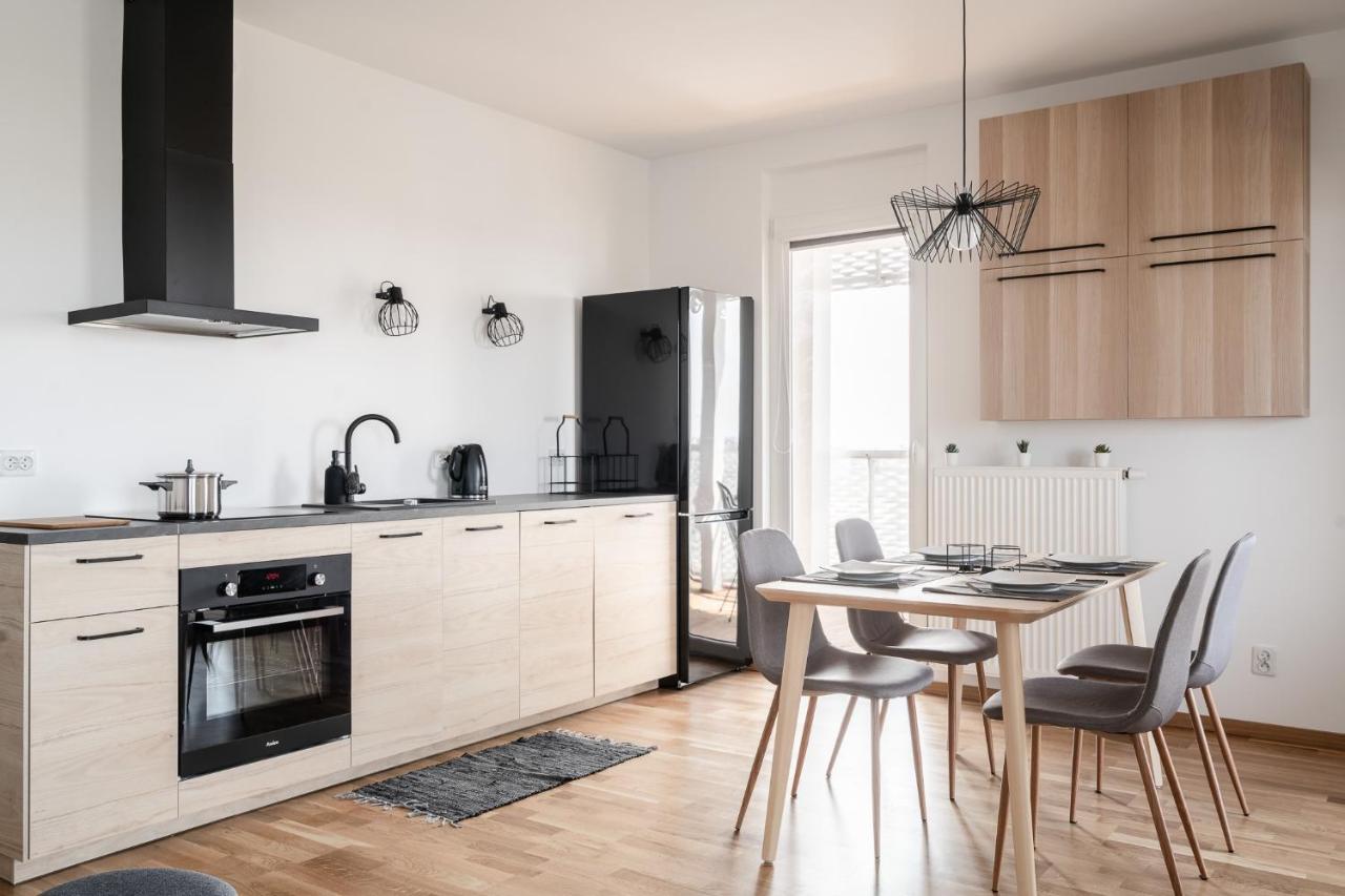 Rentplanet - Apartamenty Atal Tower Wrocław Kültér fotó