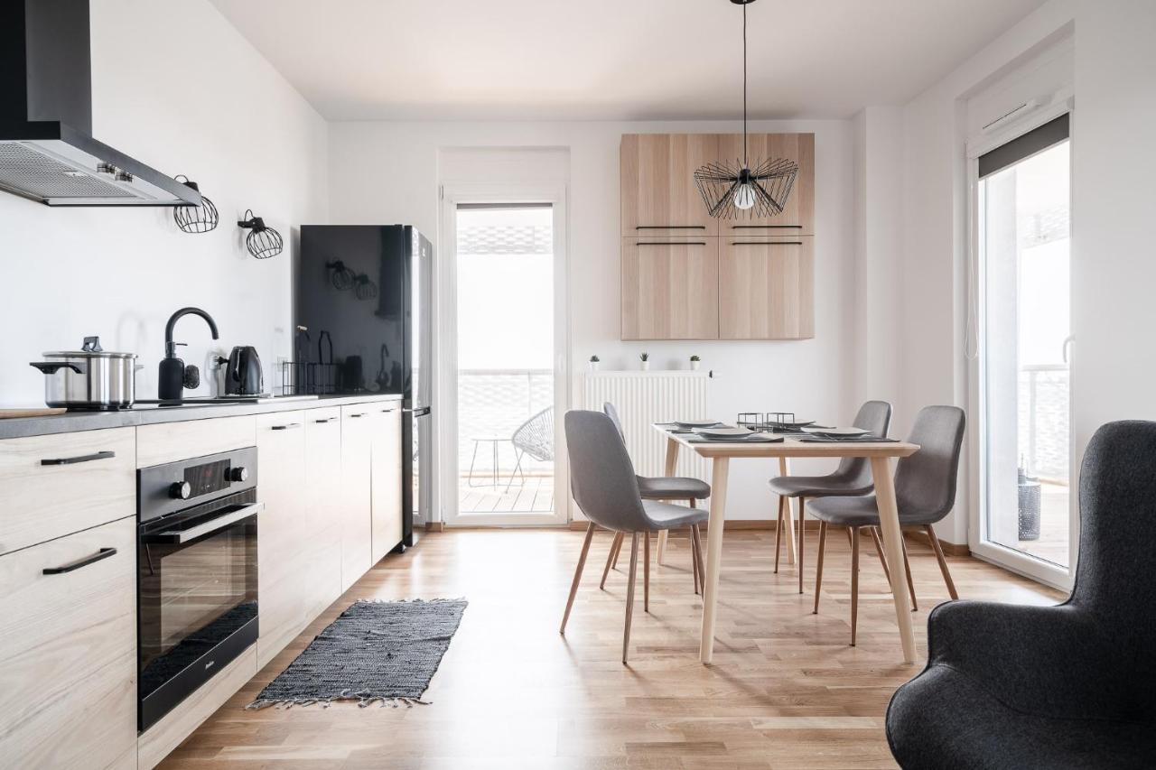 Rentplanet - Apartamenty Atal Tower Wrocław Kültér fotó