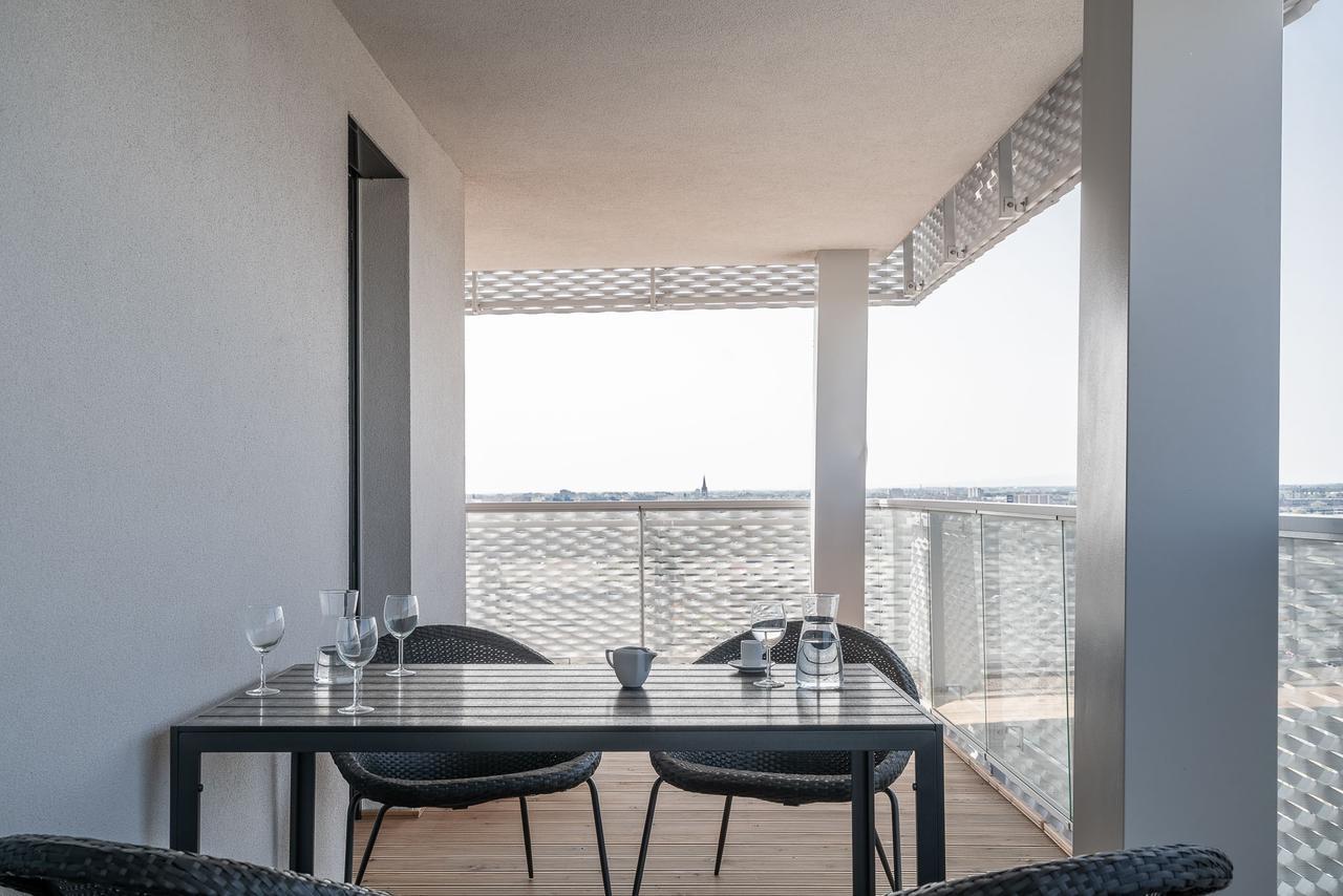 Rentplanet - Apartamenty Atal Tower Wrocław Kültér fotó