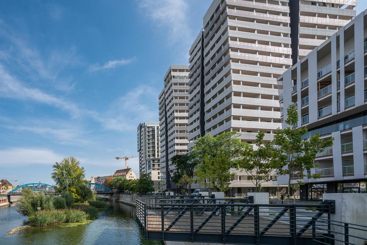 Rentplanet - Apartamenty Atal Tower Wrocław Kültér fotó